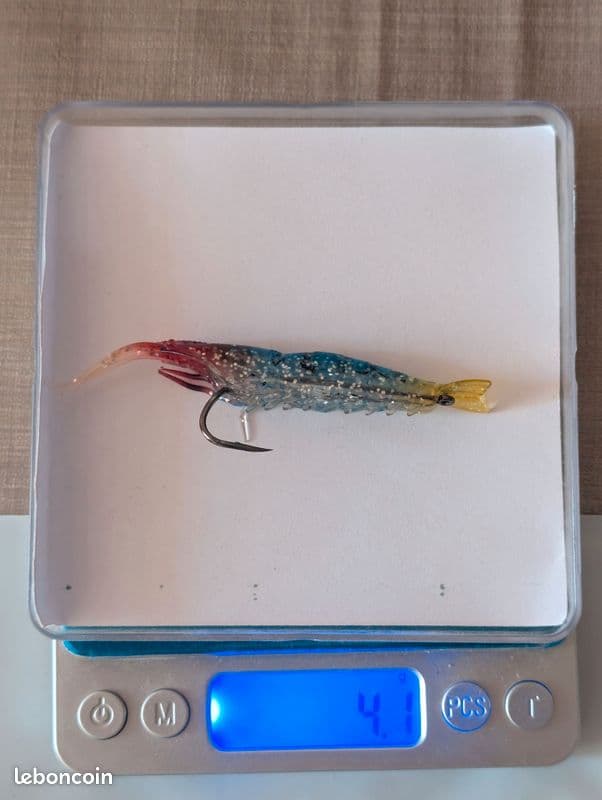 Leurre souple crevette arme 4.1g tricolore bleu rose jaune paillete peche bar perche rockfishing
