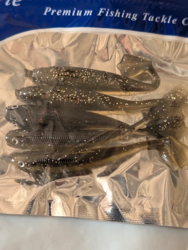 Lot de 5 leurres souples poisson vert foncé pailleté 7 cm 2,4 g – Pêche carnassiers